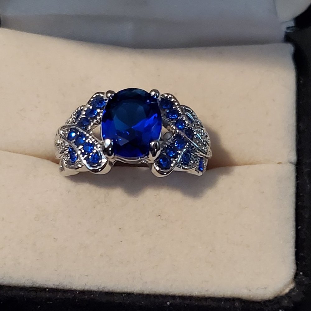 Size 6 Silver Plated Blue Sapphire Ring Elegant